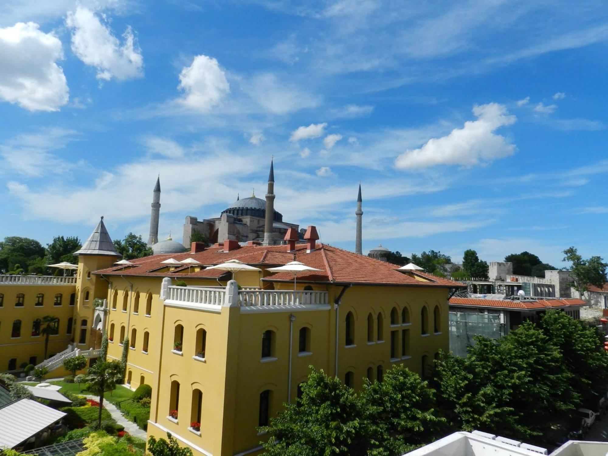 Berk Guest House - Grandma'S House Istanbul Eksteriør bilde